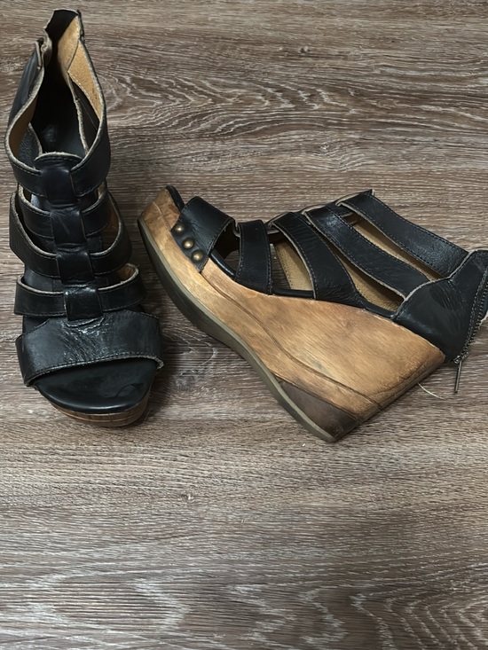 Bed Stu Shoes - Bed Stu Black Leather Strappy Wood-Platform Wedge Sandals
